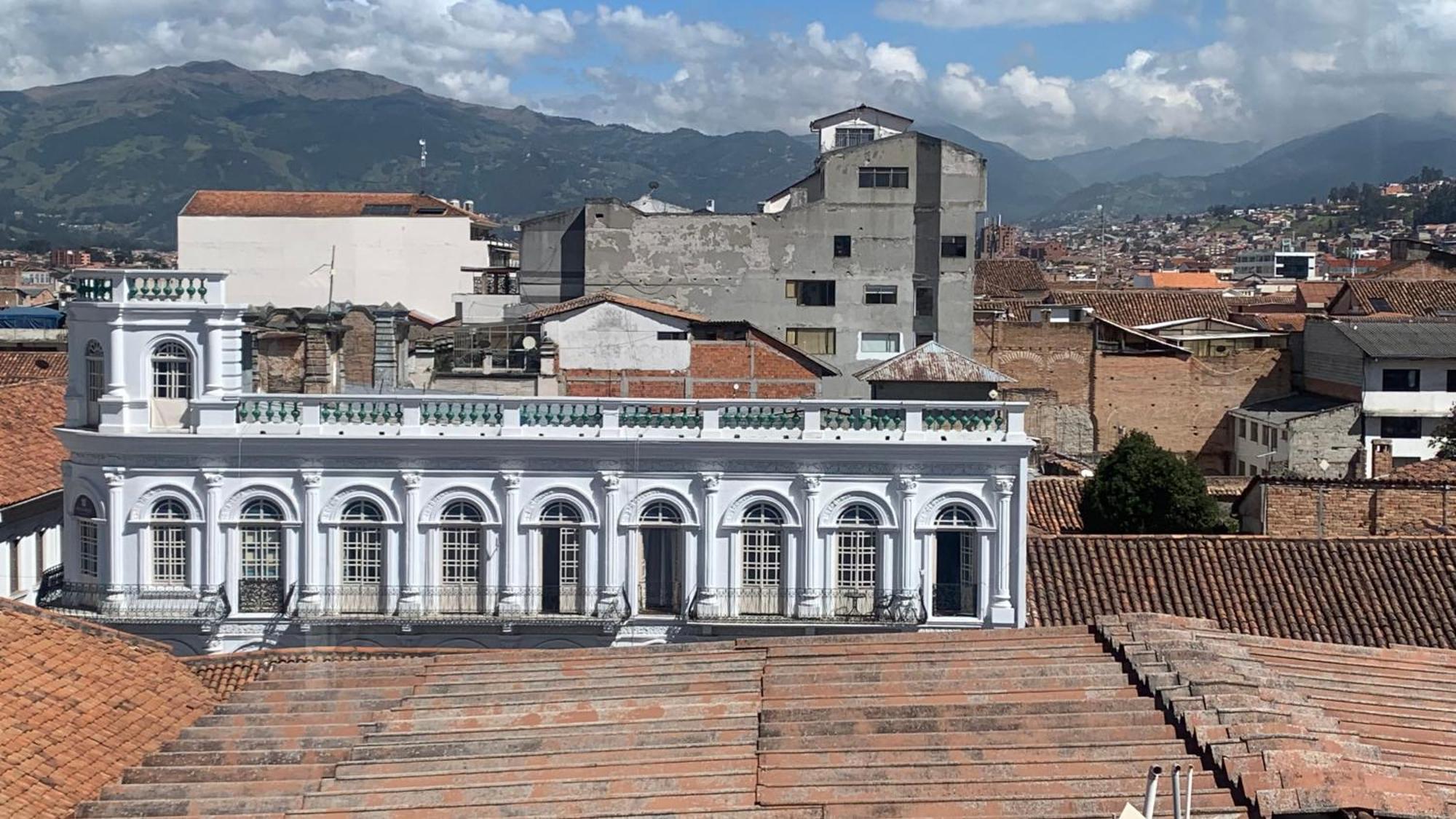Del Parque Hotel & Suites Cuenca Luaran gambar