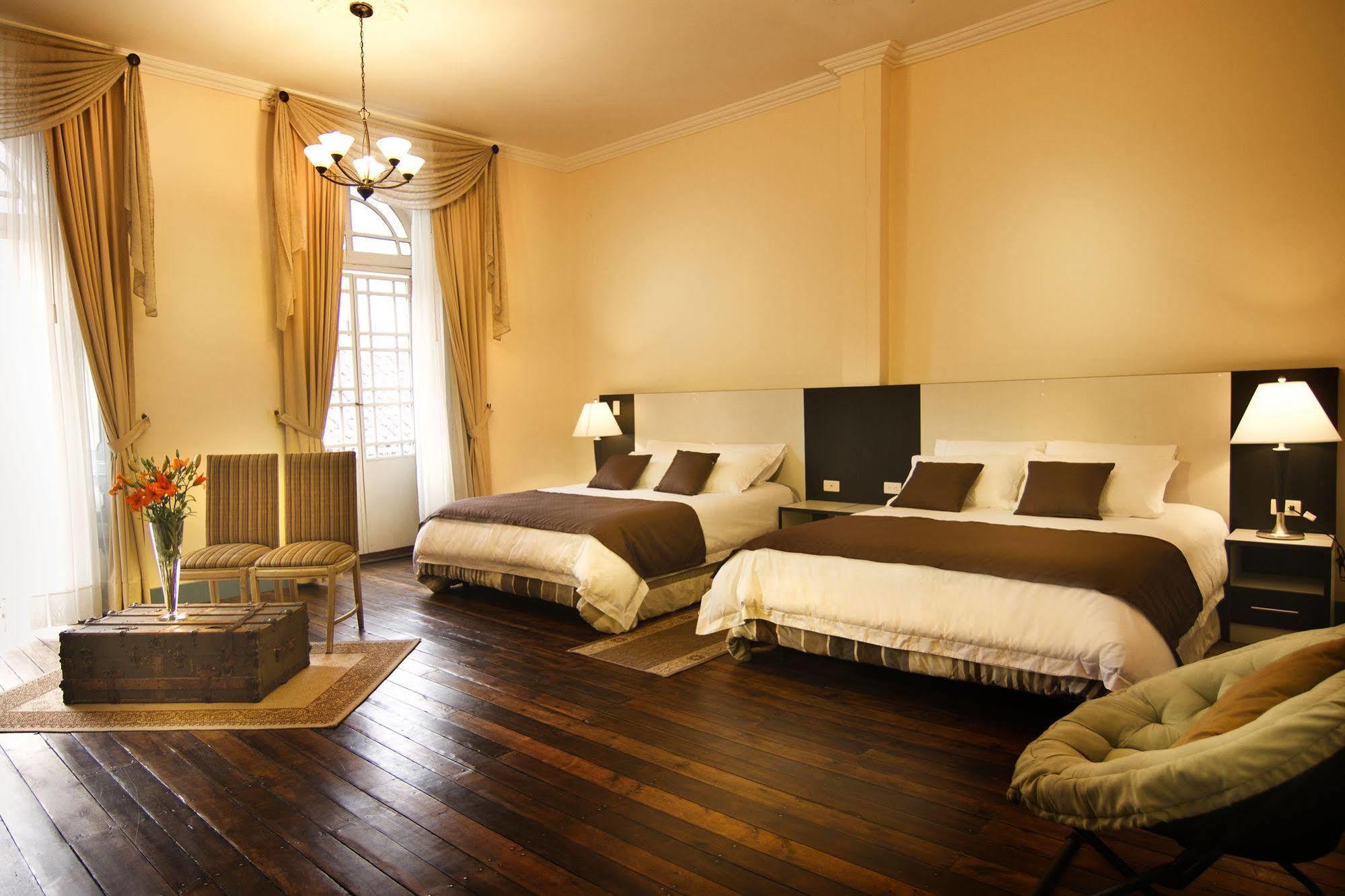 Del Parque Hotel & Suites Cuenca Luaran gambar